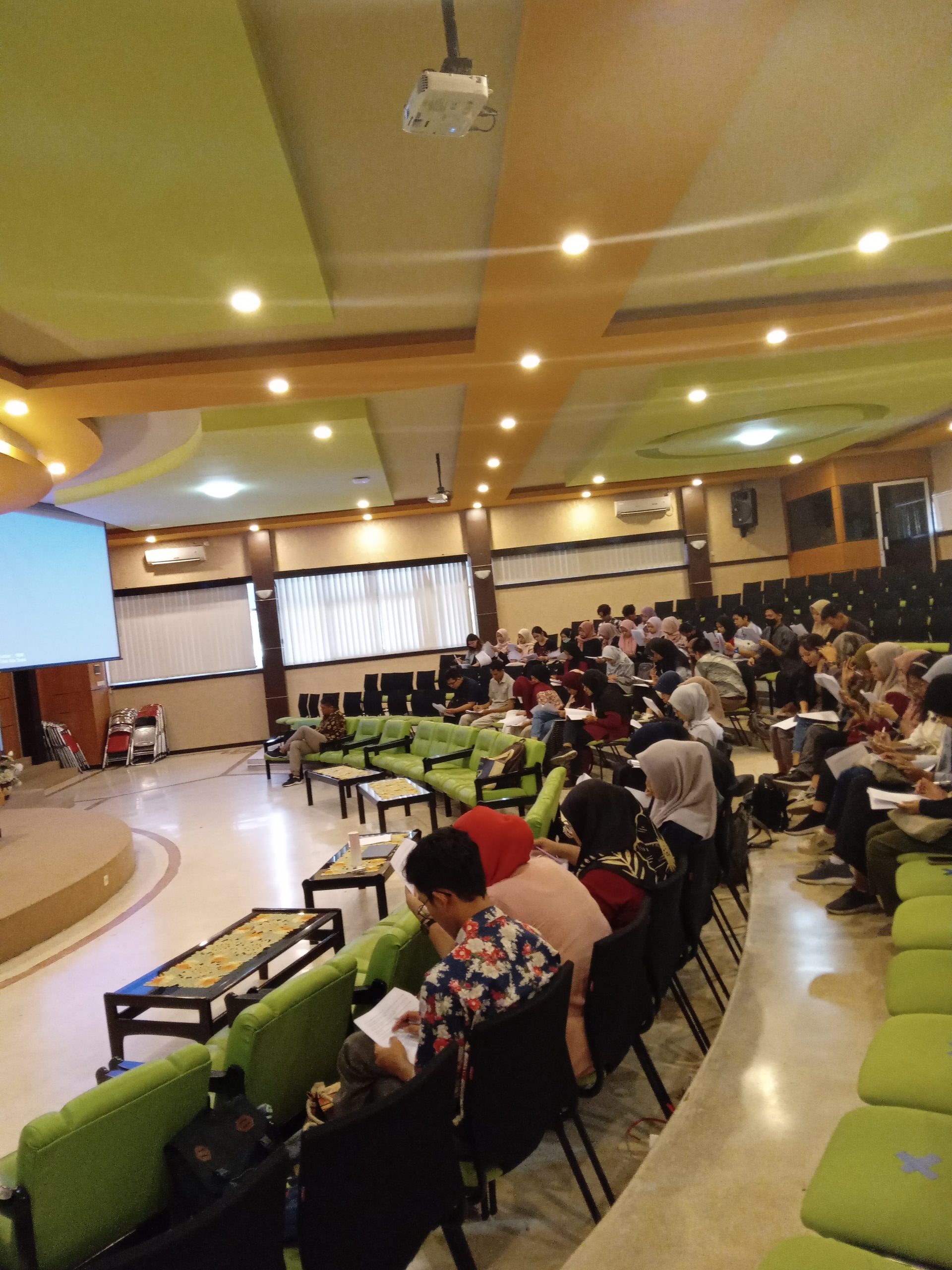 Pelatihan Memasuki Dunia Kerja (Job Coaching) di FMIPA UM