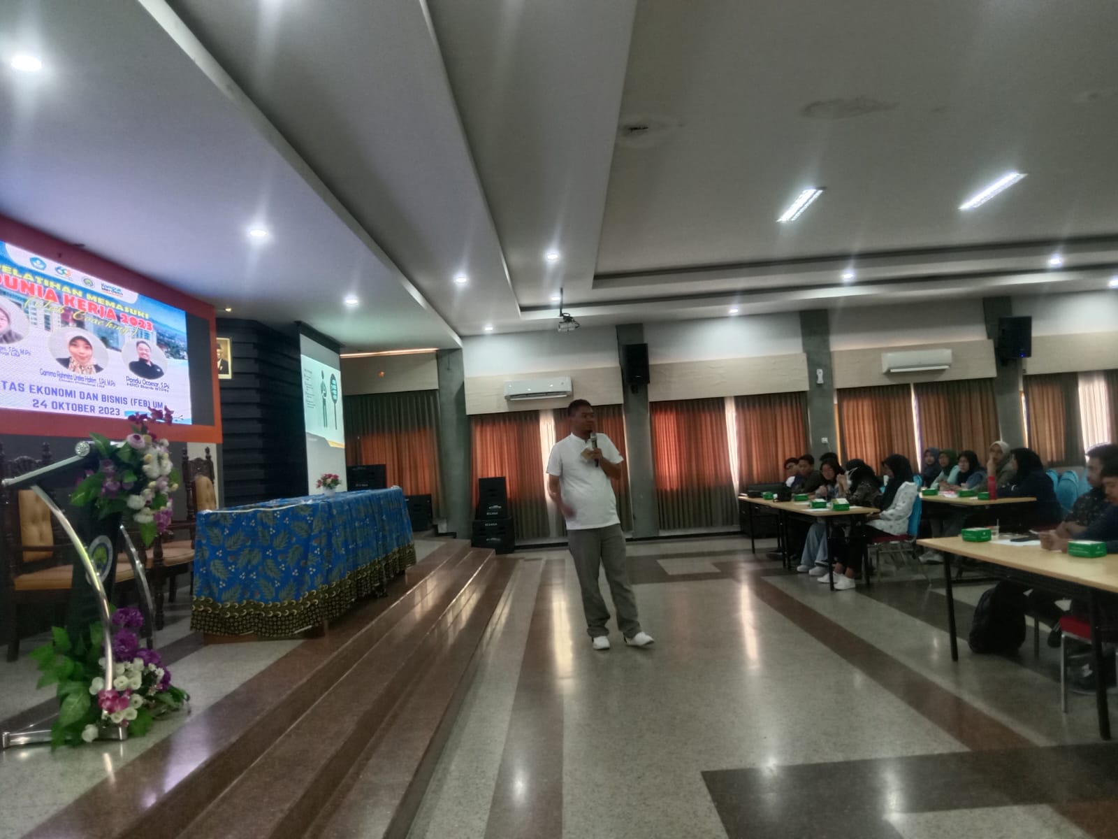 Pelatihan Memasuki Dunia Kerja (Job Coaching) di FEB UM