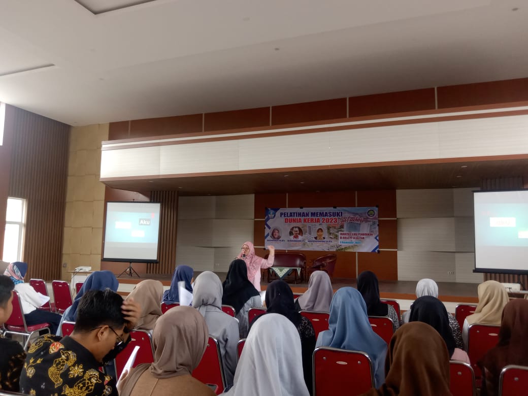 Pelatihan Memasuki Dunia Kerja (Job Coaching) FIP UM di Kampus PP3 Blitar